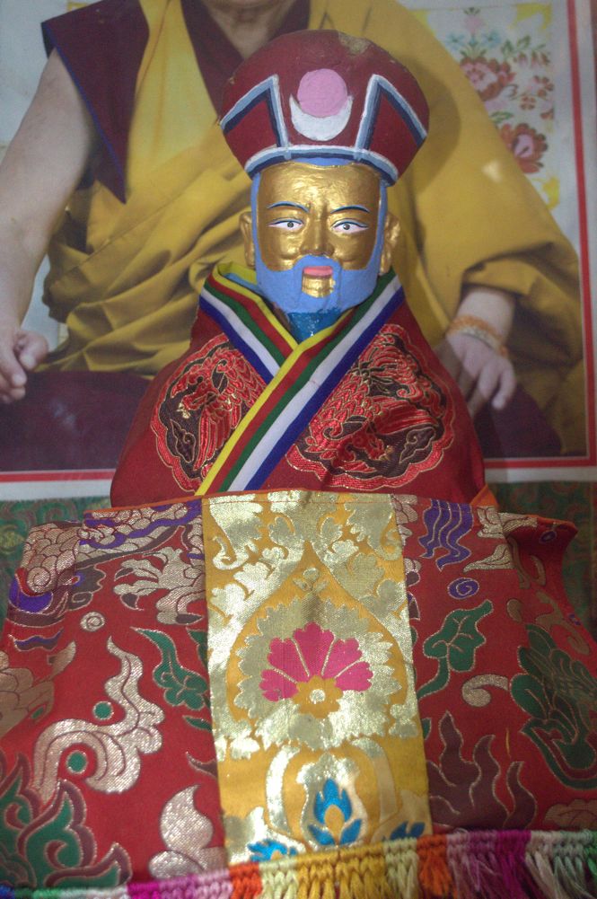 Statue of Zhabdrung Ngawang Namgyal installed at ground floor in new ...