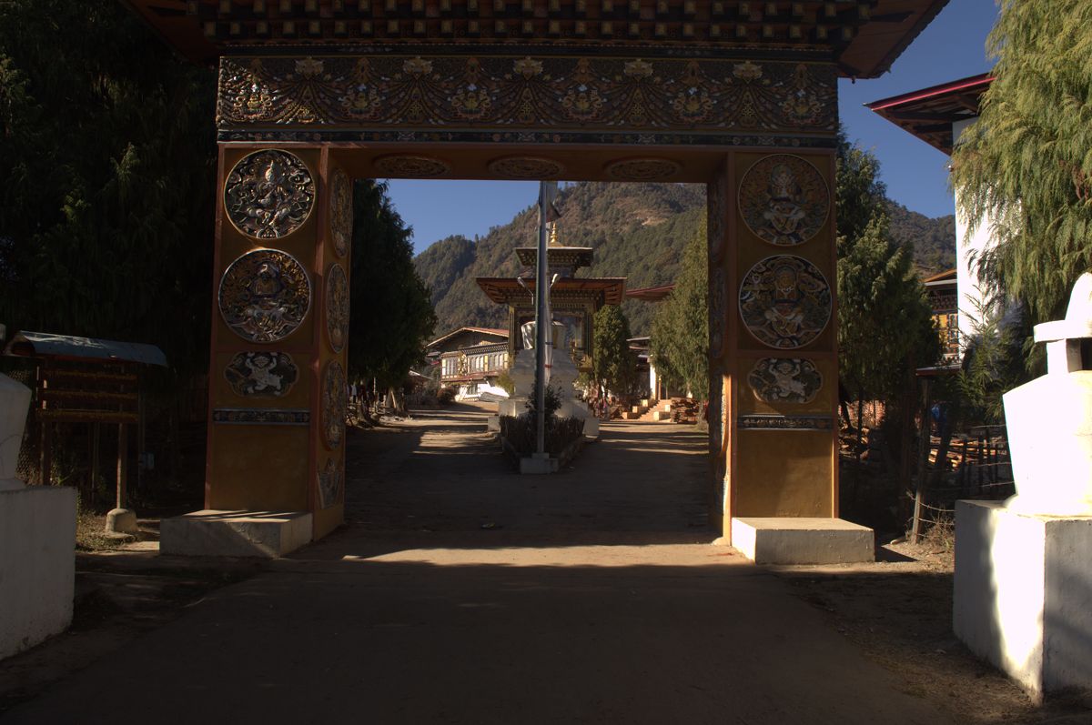 Entrance gate to Drametse lhakhang | Mandala Collections - Images